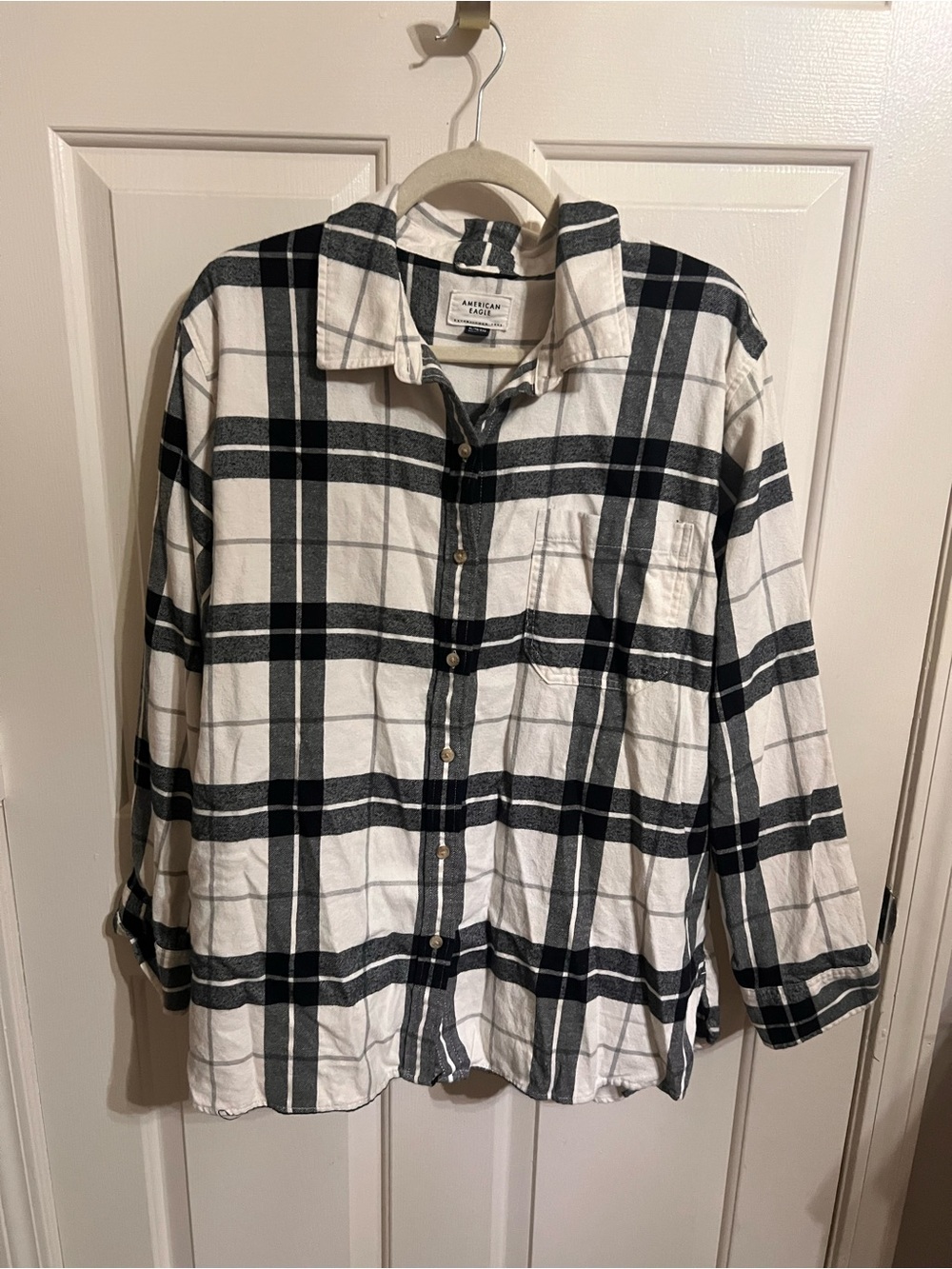 American Eagle Outfitters Black & White Plaid Button-Down Shirt